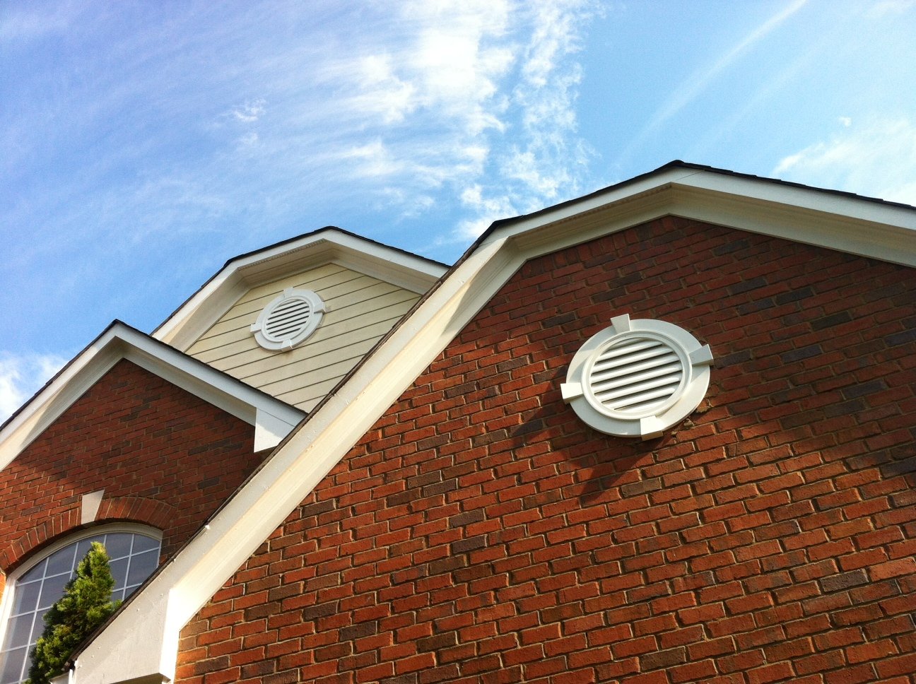 Gable Vents and Gable Vent Materials: The Ultimate Guide for Homeowners ...